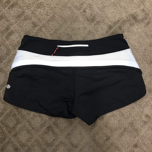 Lululemon Speed Short Reflective Silver / Black 6 - Picture 6 of 8